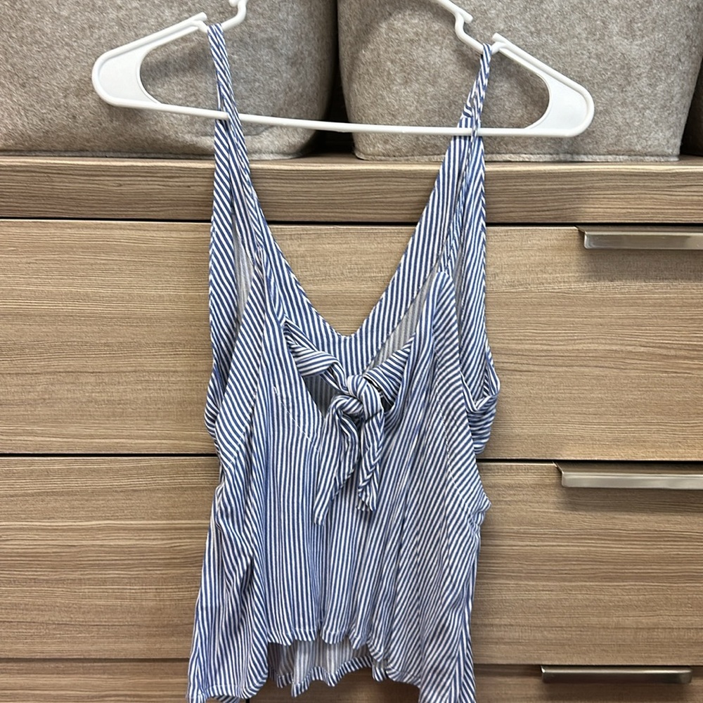 Lulus Top - Picture 2 of 2
